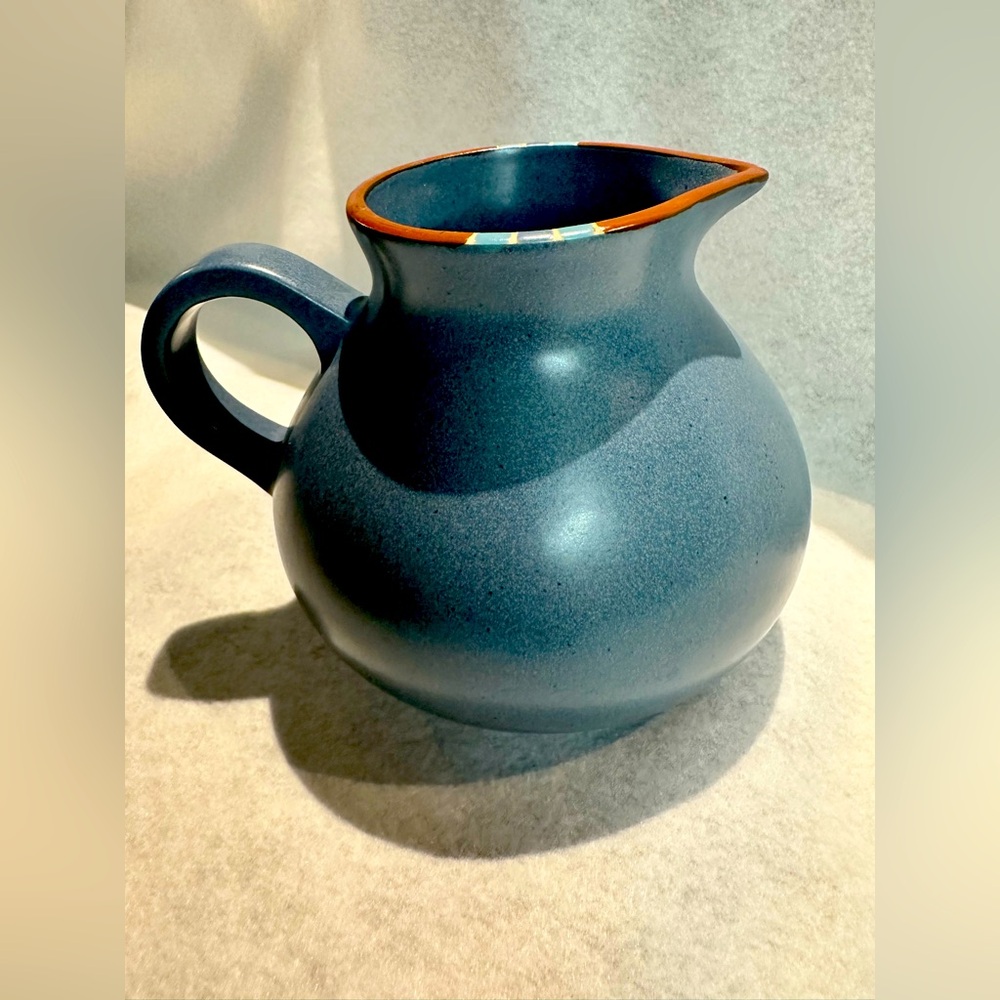 DANSK Mesa Sky‎ Blue 48oz Pitcher Portugal Discontinued Excellent Condition